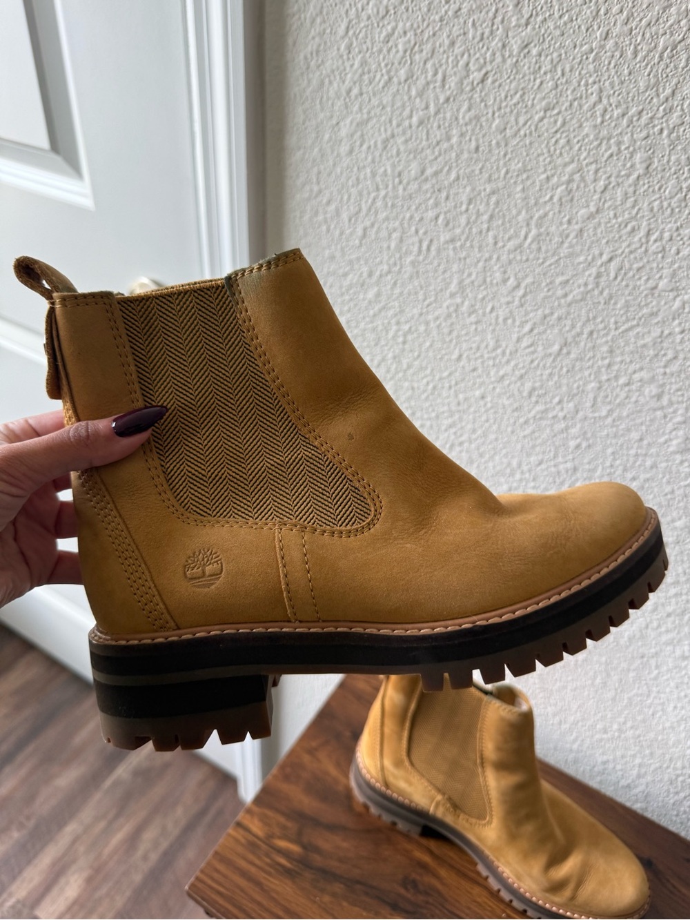 Timberland Women's Chelsea Boot in Wheat Nubuck